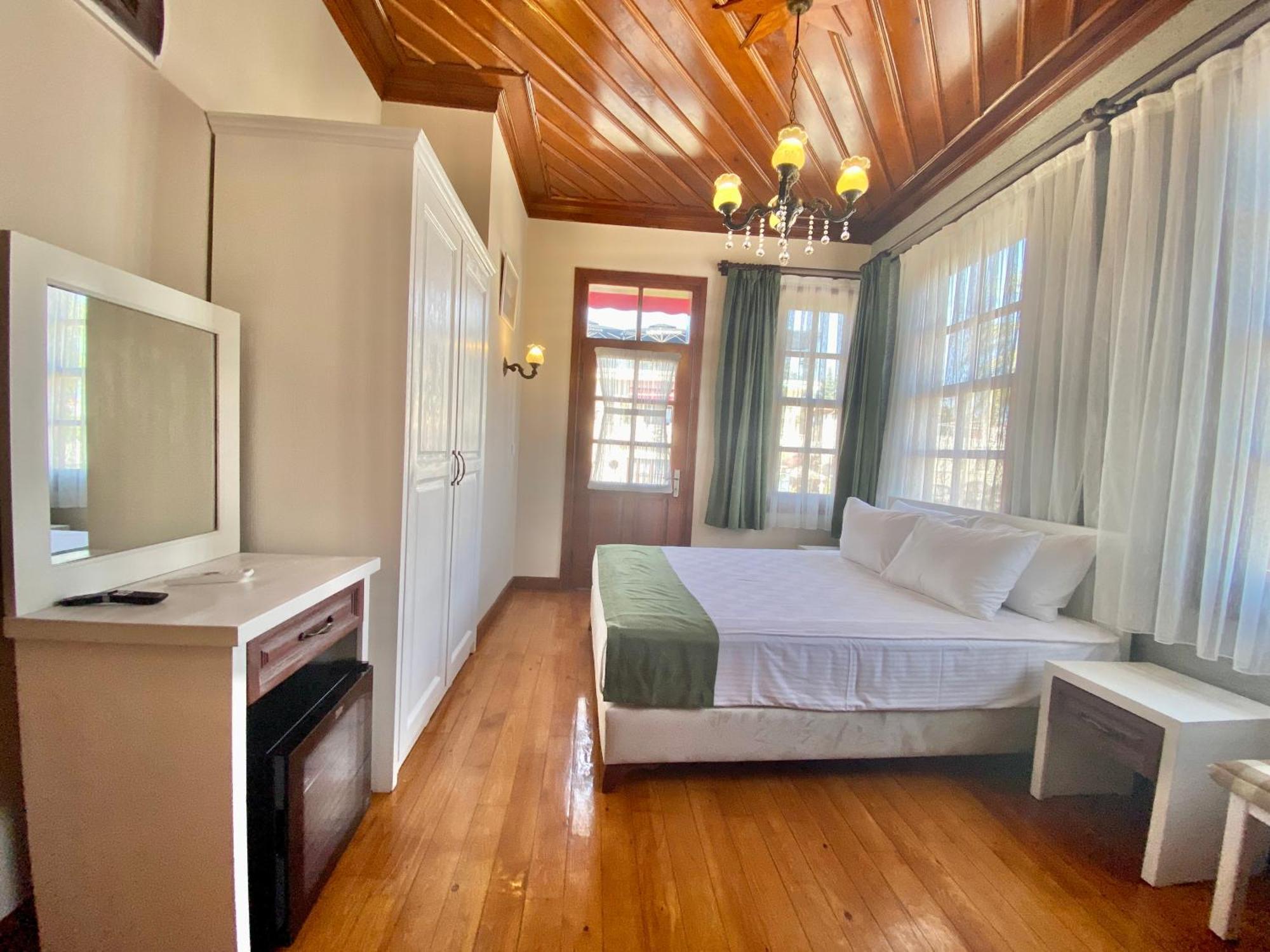 Ulivo Hotel Анталия Екстериор снимка